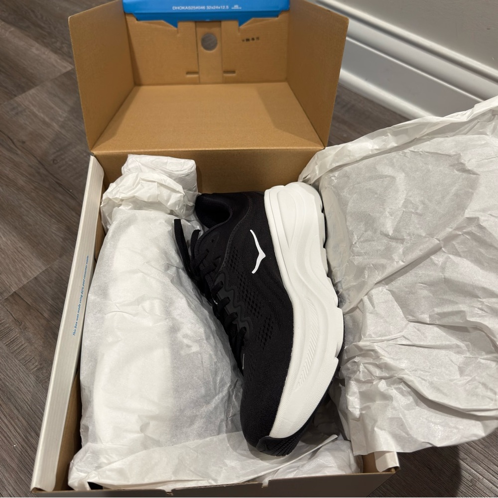 Hoka One One Bondi 9 Black White Running Sneakers - Picture 12 of 14